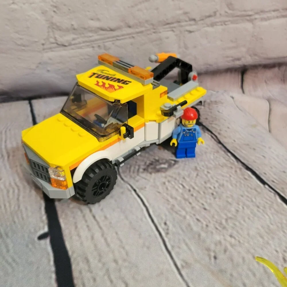 Lego City Tuning Workshop 60258